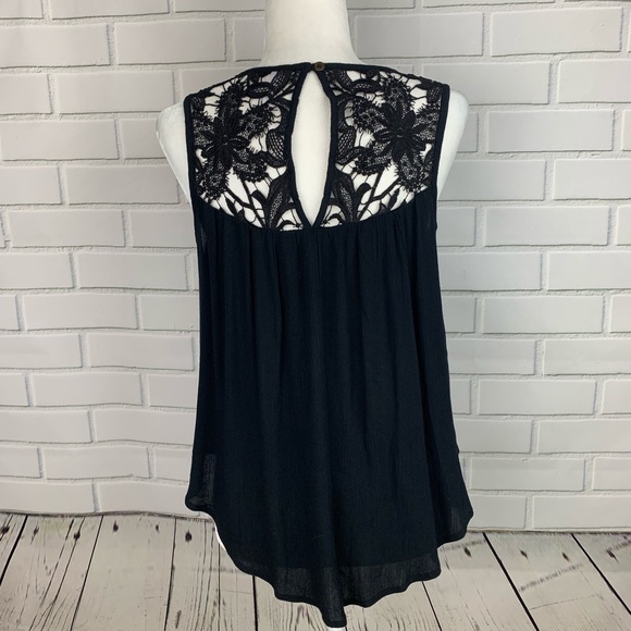 XHILARATION Crochet Lace Knit Tank Top Black Med - Picture 5 of 6